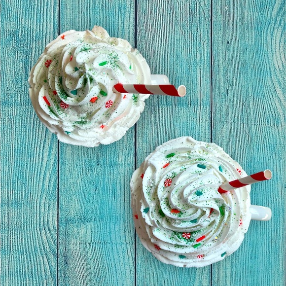 ⤵️ DesignPAC Red truck Mugs Set of 2 with faux whipped cream - Picture 14 of 15